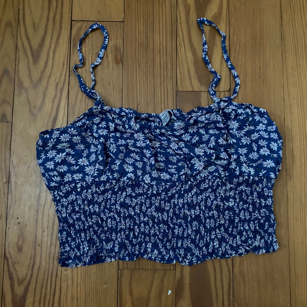 American Eagle crop top